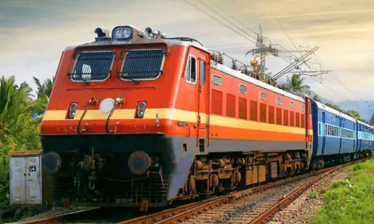 Train Ticket: எக்ஸ்பிரஸ் ரயில்களில் ஈஸியா சீட் கிடைக்கணுமா? - இதை ஃபாலோ பண்ணுங்க!