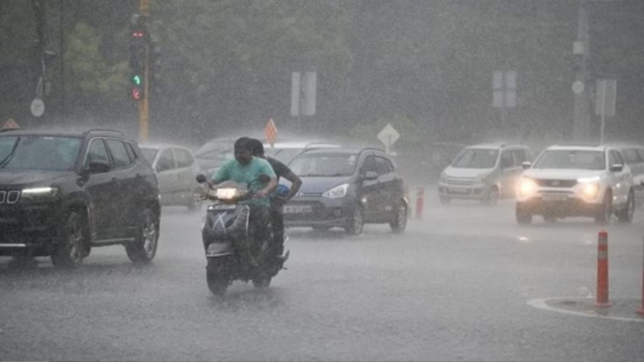 Tamilnadu Weather: 4 மாவட்டங்களுக்கு இன்று ரெட் அலர்ட்… கவனம் மக்களே.. வானிலை மையம் எச்சரிக்கை!