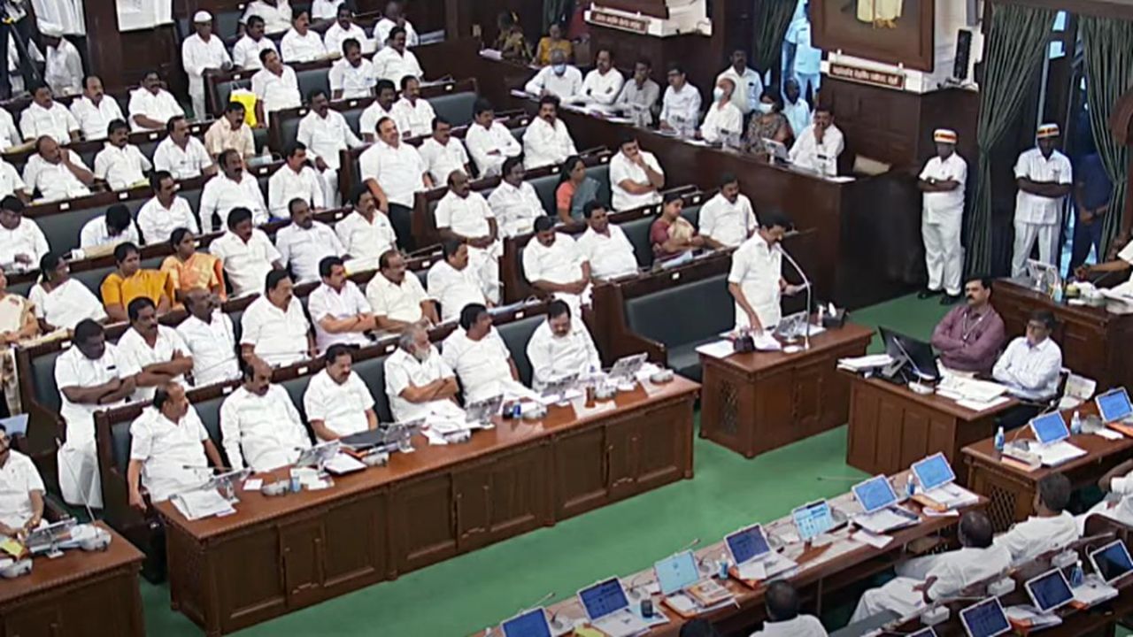 Tamilnadu Assembly: கடும் அமளியில் ஈடுபட்ட அதிமுகவினர்.. சுற்றுச்சூழல் மற்றும் காலநிலை துறையில் வெளியான அறிவிப்புகள் என்ன?