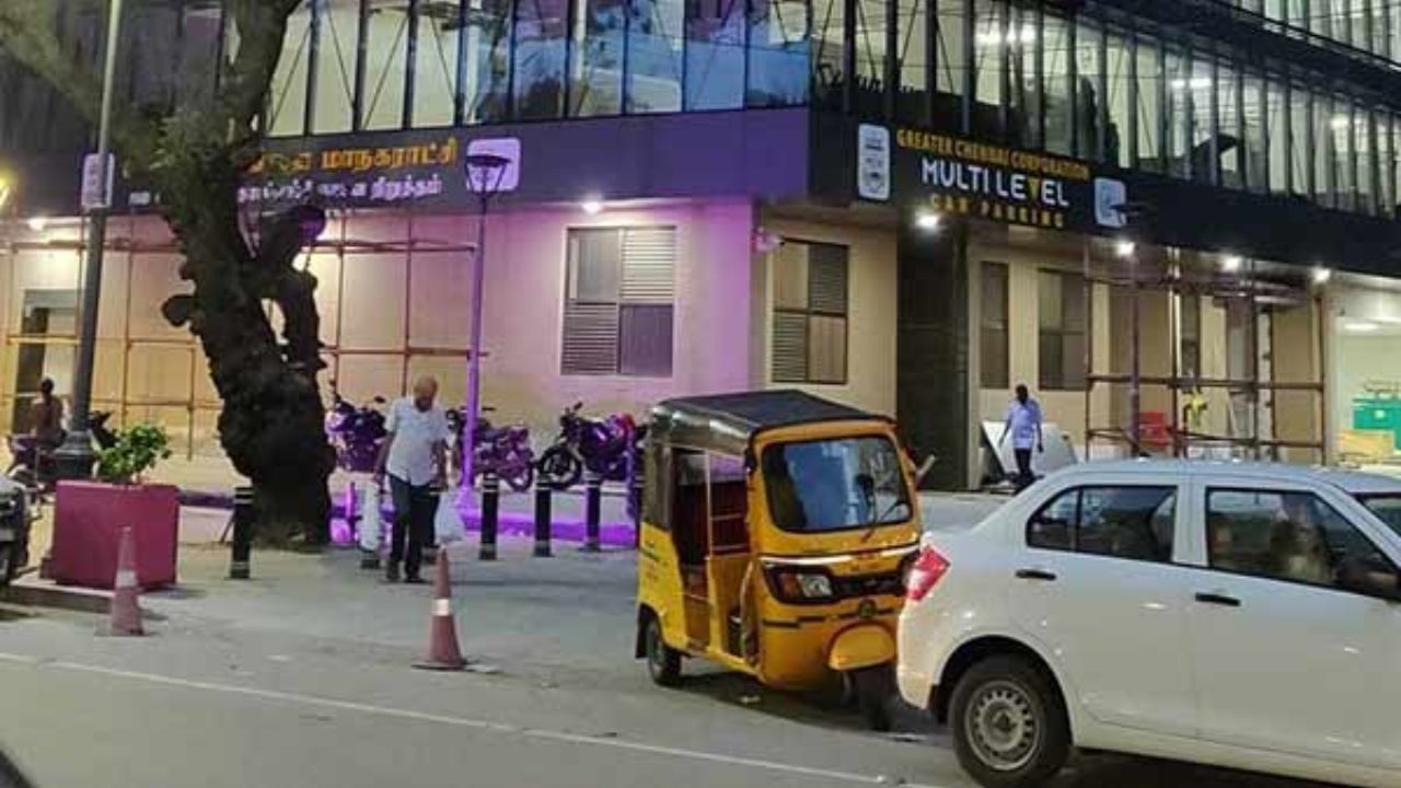 Parking: சென்னையில் பார்க்கிங் இலவசம்… மகிழ்ச்சியான அறிவிப்பு வெளியிட்ட மாநகராட்சி..!