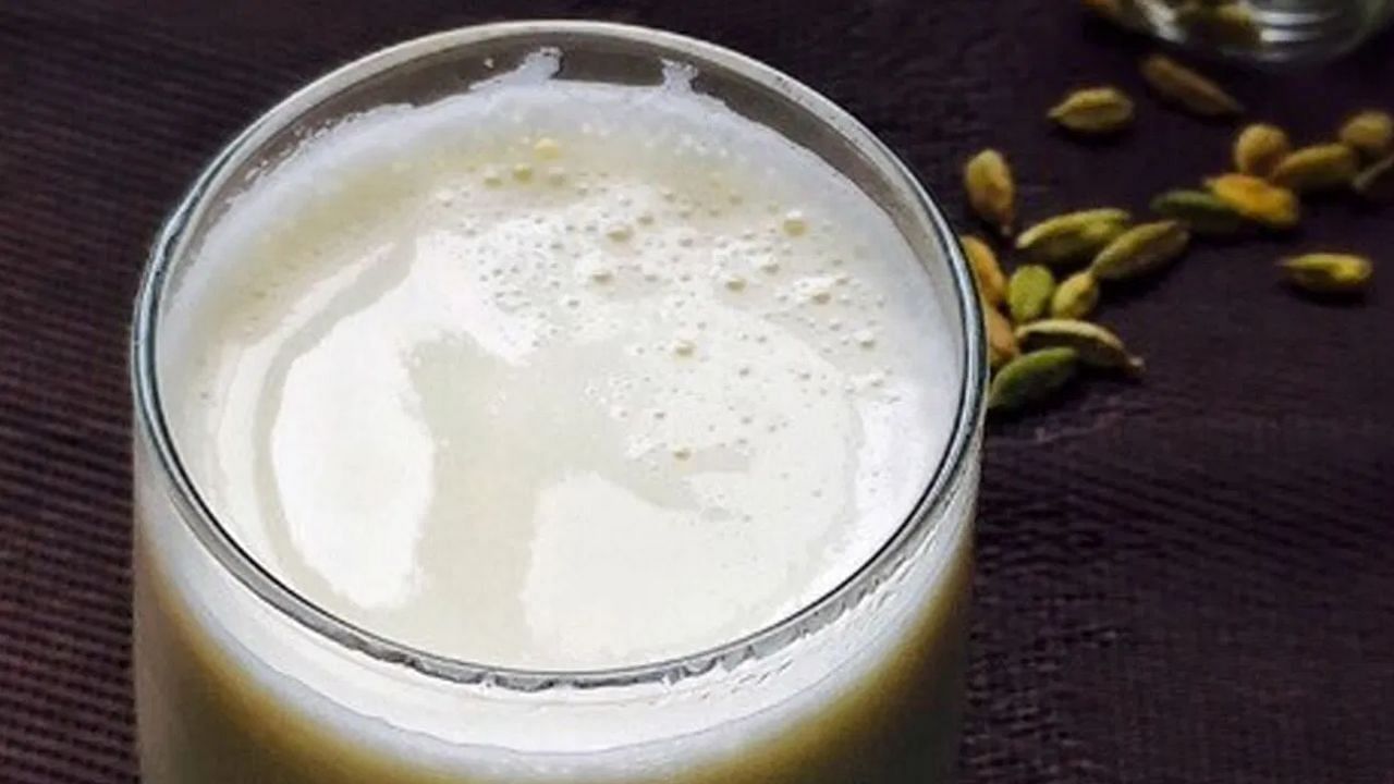 Cardamom Milk Benefits: ஏலக்காய் பாலில் இவ்வளவு நன்மைகளா..? உடலுக்கு பல ஆரோக்கியங்களை தரும்!