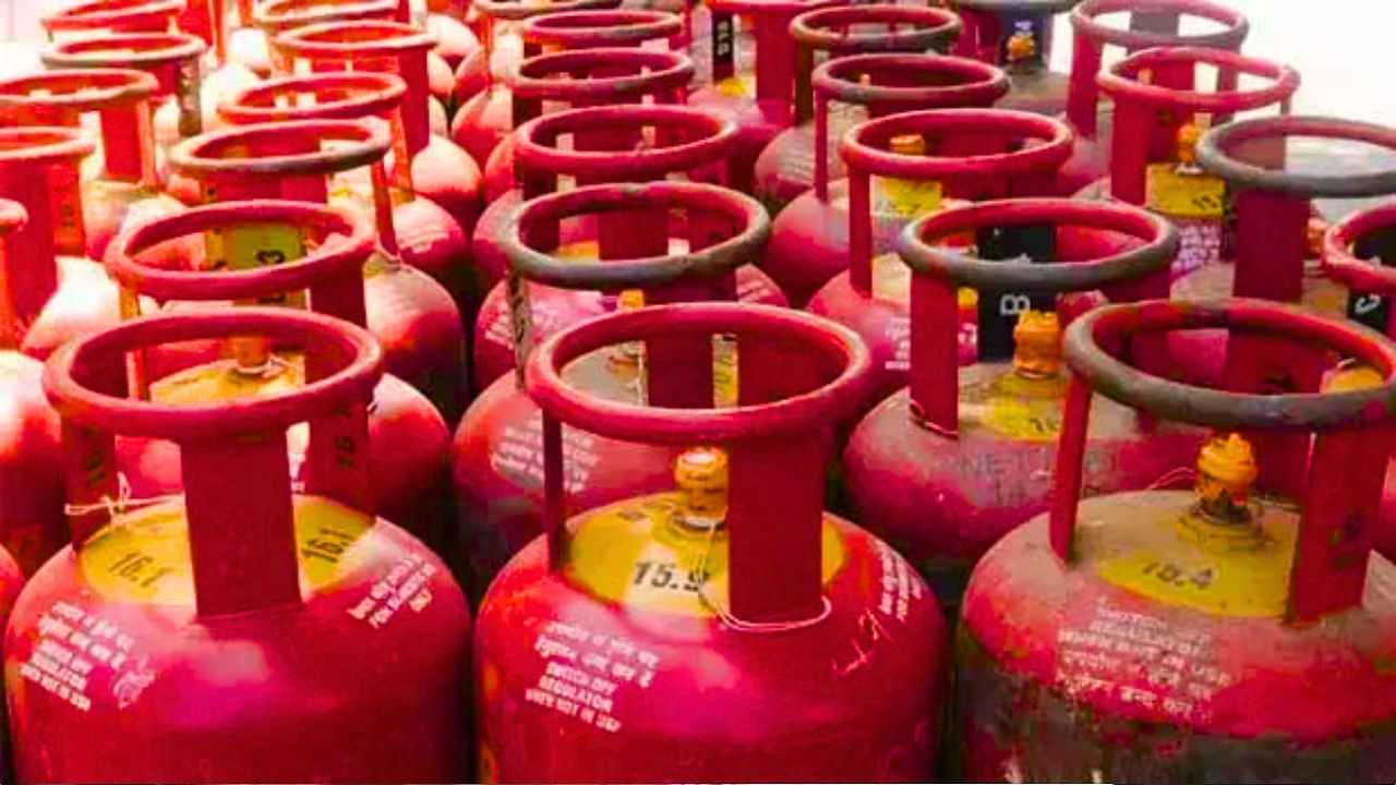 Gas Cylinder : கேஸ் சிலிண்டர் குறித்து வெளியான முக்கிய அறிவிப்பு.. கட்டாயம் தெரிஞ்சிக்கோங்க!