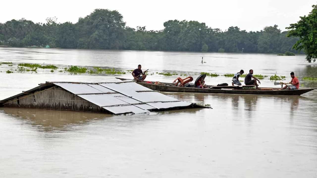 வடமாநிலங்களில் தொடரும் கனமழை..  உத்தர பிரதேசம், பீகாரில் 22 பேர் உயிரிழப்பு!