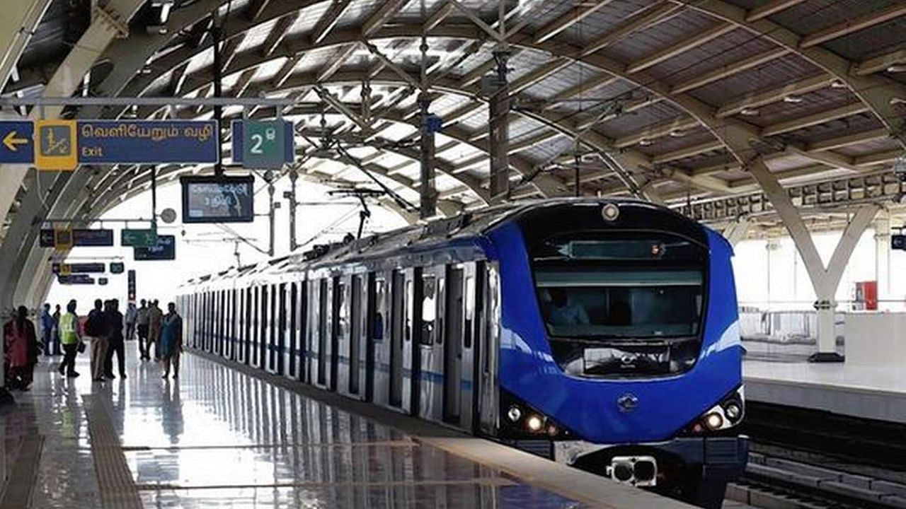 Chennai Metro Rail: மெட்ரோ ரயிலில் குவியும் மக்கள்.. ஒரே மாதத்தில் 84 லட்சம் பேர் பயணம்..!