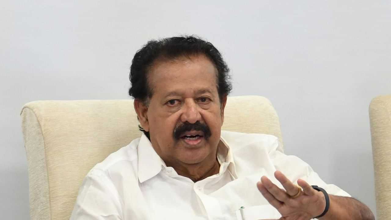 Minister Ponmudi: பொன்முடிக்கு நெருக்கடி.. விடாது துரத்தும் ED.. கோடி கணக்கில் சொத்துகள் முடக்கம்!