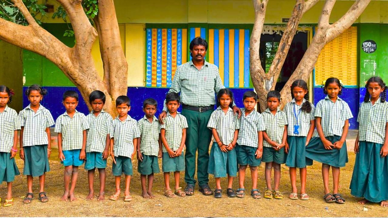 National Best Teacher Award 2024 : தேசிய நல்லாசிரியர் விருது.. குக்கிராமத்தில் இருந்து தேர்வான கோபிநாத்.. அப்படி என்ன செய்தார்?