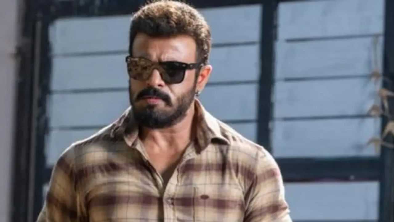 நடிகர் ரியாஸ் கான் மீது கேரள நடிகை பாலியல் புகார்