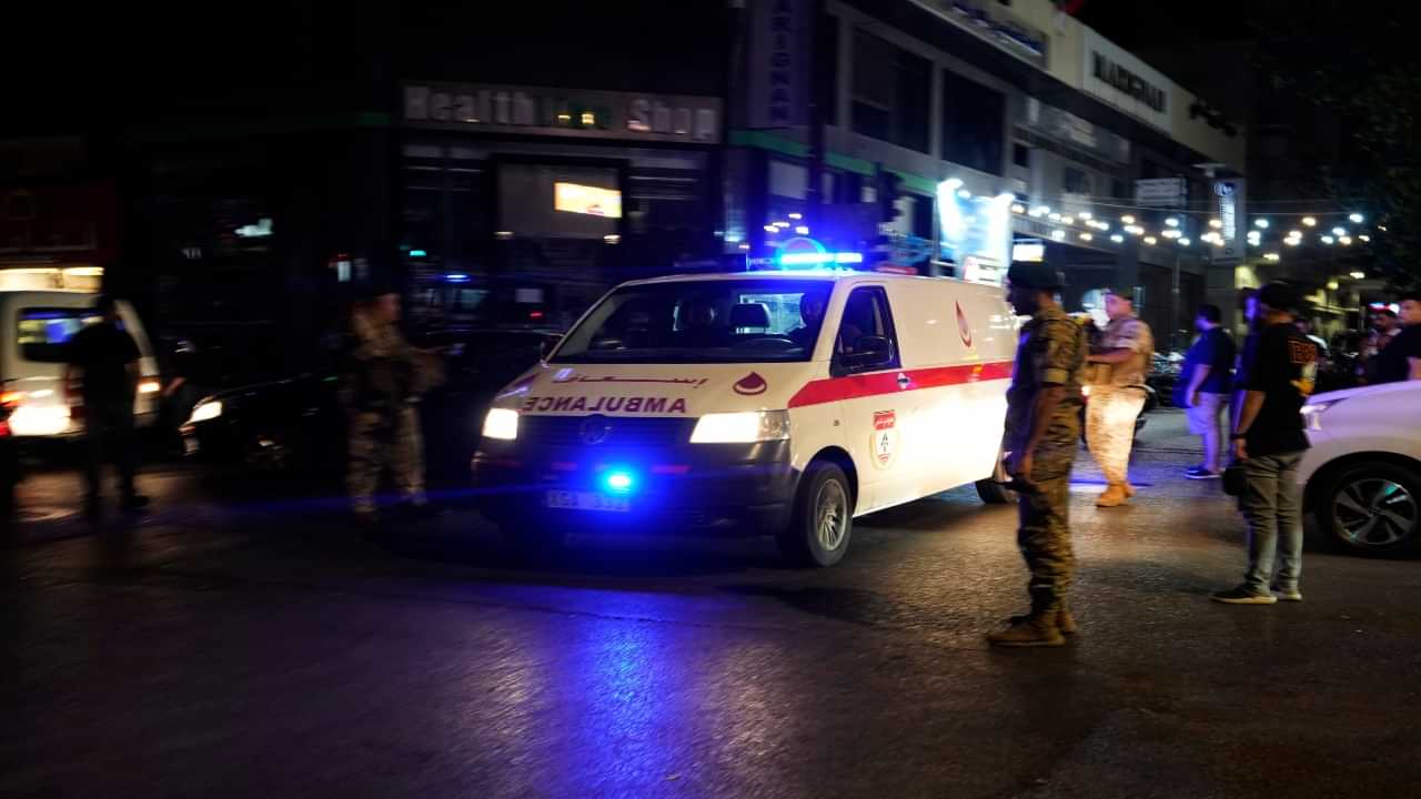 Lebanon Pagers Attack: ஆயுதங்களாக மாறிய பேஜர்கள்...  திடீரென வெடித்ததால் பரபரப்பு.. லெபனானில் இஸ்ரேல் ஆட்டம்?