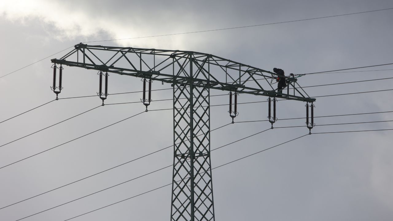 Chennai Powercut : சென்னையில் இந்த பகுதிகளுக்கு நாளை மின்தடை.. எங்கெல்லாம் தெரியுமா?