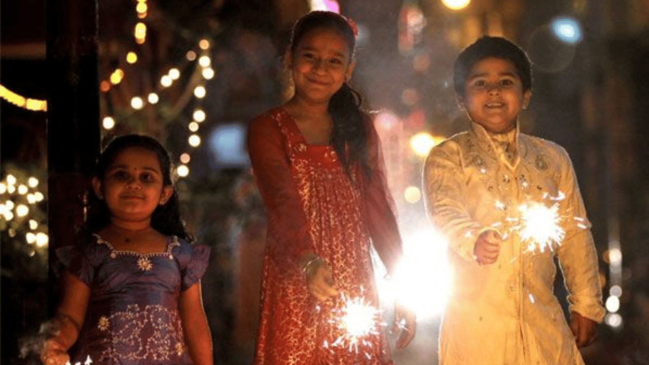 Diwali 2024: பட்டாசு வெடிக்கும் போது தீக்காயம் ஏற்பட்டால் செய்ய வேண்டிய முதலுதவிகள்!