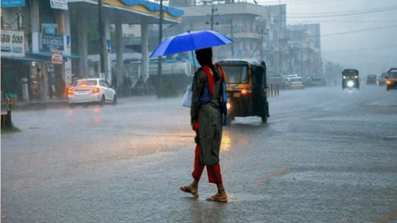 Rainy Season Tips: மழைக் காலத்தில் வீட்டை இப்படி தான் பராமரிக்கணும்... இதையெல்லாம் செய்ய மறக்காதீங்க!