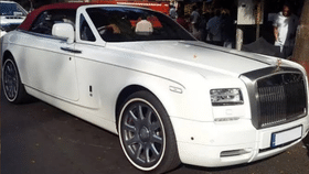 Rolls Royce: ரோல்ஸ் ராய்ஸில் ஜாலி ரைடு போன ஆகாஷ் அம்பானி… விலை எவ்வளவு தெரியுமா?