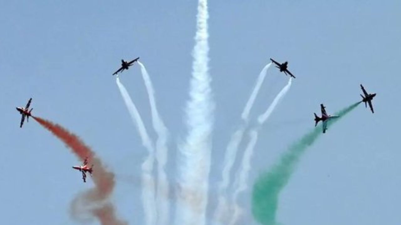 Chennai Air Show: சென்னை ஏர் ஷோ போற பிளான் இருக்கா? கூடுதல் பேருந்துகள் அறிவிப்பு.. பார்க்கிங் உள்ளிட்ட முழு விவரம் உள்ளே..