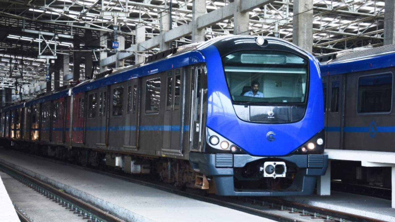 Metro Train: தீபாவளிக்கு ஊருக்கு போறீங்களா? மெட்ரோ ரயில் சேவை நீடிப்பு..