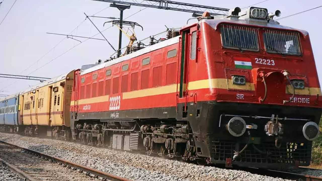 Diwali Special Train: தீபாவளி விடுமுறை.. நெல்லை - தாம்பரம் இடையே சிறப்பு ரயில் அறிவிப்பு!