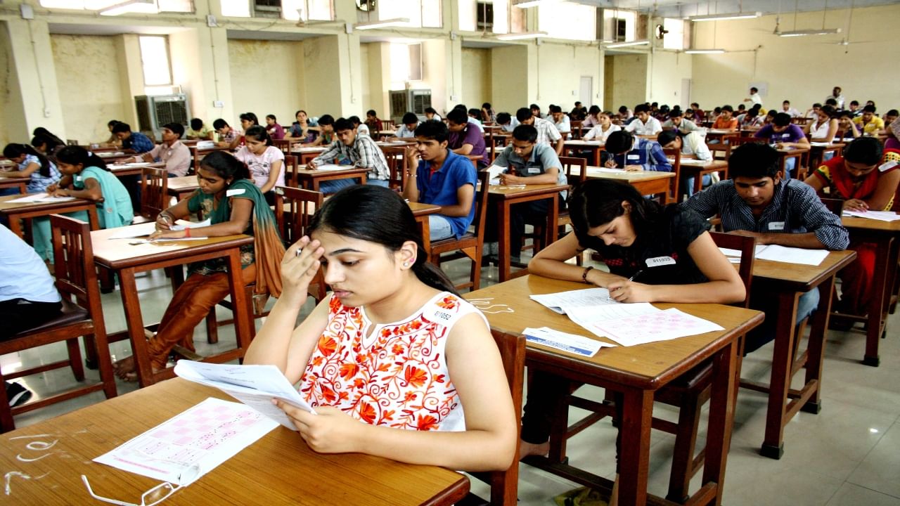 TNPSC Exam: டிஎன்பிஎஸ்சி தேர்வுகள் எப்போது? குரூப் வாரியாக வெளியீடு.. தேர்வர்களே நோட் பண்ணுங்க!