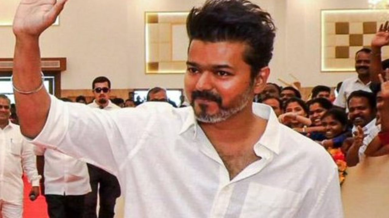 TVK Vijay Meeting: தமிழக வெற்றிக் கழகத்தின் முதல் மாநாடு.. 700 சிசிடிவி கேமிராக்கள், 1500 எல்.ஈ.டி விளக்குகள்.. எங்கே ? எப்போது? முழு விவரம்..