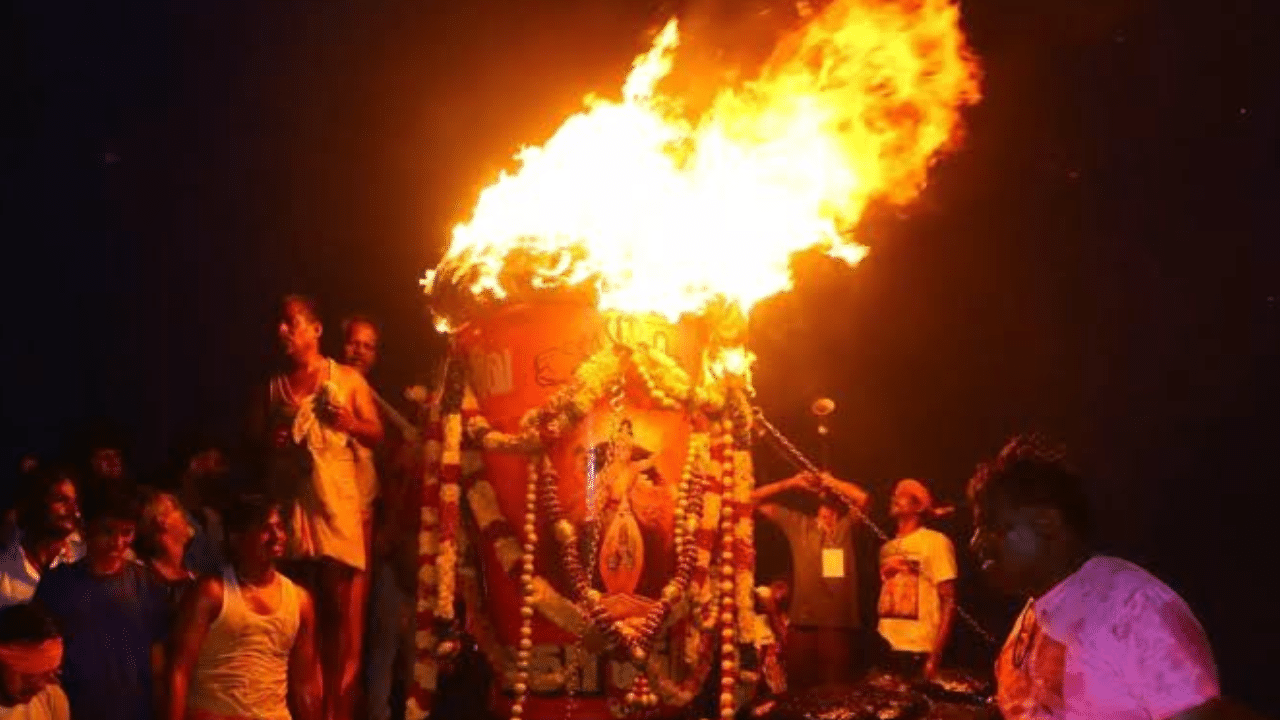 திருவண்ணாமலை மகா தீபத்தை நேரில் காண ஆன்லைனில் டிக்கெட் பெறுவது எப்படி?