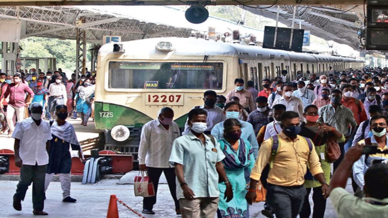 Train Cancelled : சென்னையில் மின்சார ரயில்கள் ரத்து... சிறப்பு பேருந்துகள் இயக்கம்.. எந்த ரூட் தெரியுமா?