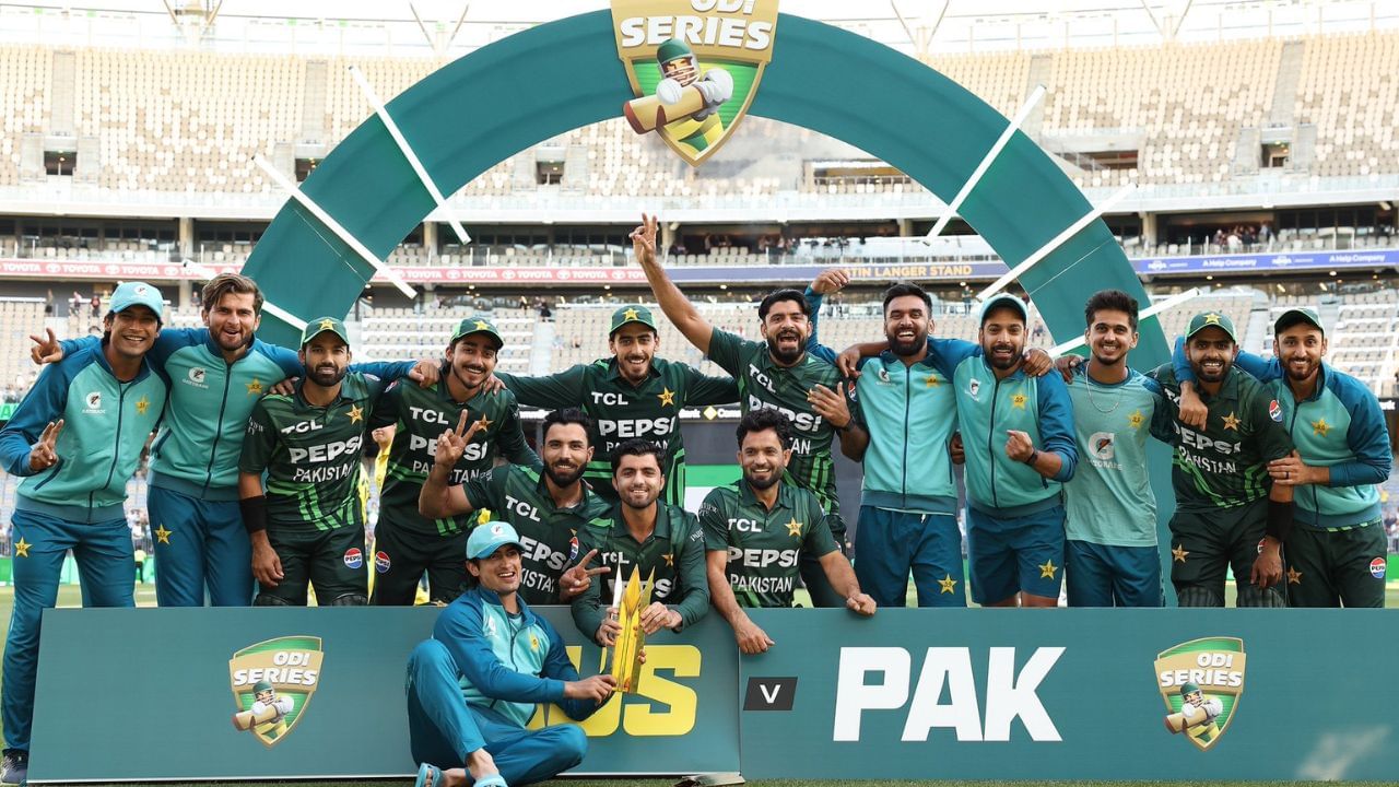 AUS vs PAK: ஆஸ்திரேலியாவை ஓட விட்ட பாகிஸ்தான் அணி.. 6 ஆண்டுகளுக்குப் பின் மோசமான சாதனை!