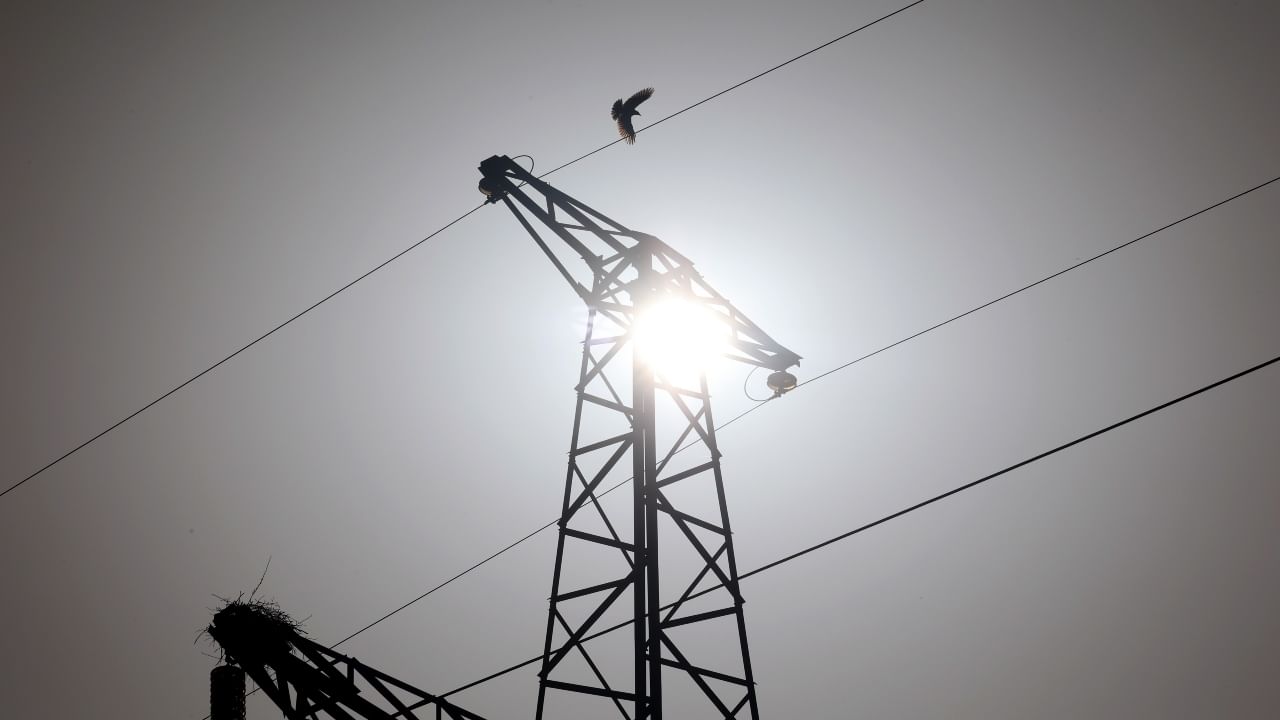 Tamilnadu Powercut: தமிழ்நாட்டில் முக்கிய இடங்களில் நாளை மின்தடை.. எந்தெந்த மாவட்டம் தெரியுமா?