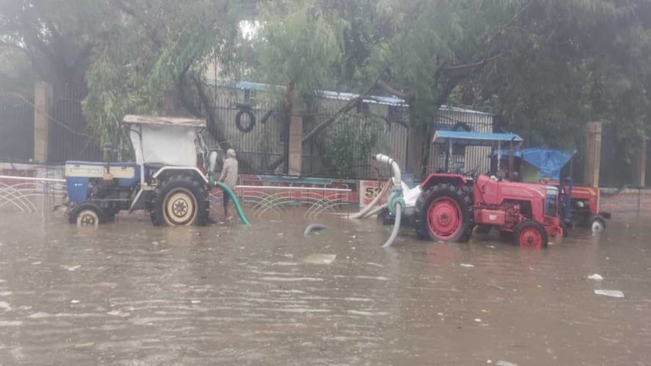 Fengal Cyclone: வெள்ளத்தால் ஸ்தம்பித்த விழுப்புரம்.. சென்னை - திருச்சி நெடுஞ்சாலையில் போக்குவரத்து துண்டிப்பு!